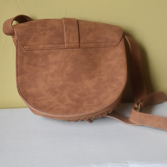 JustFab Saddle Bag Purse - Picture 3 of 4